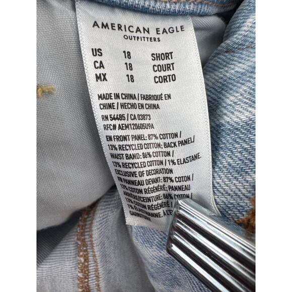 American Eagle curvy mom jeans light blue size 18 short - Picture 5 of 7